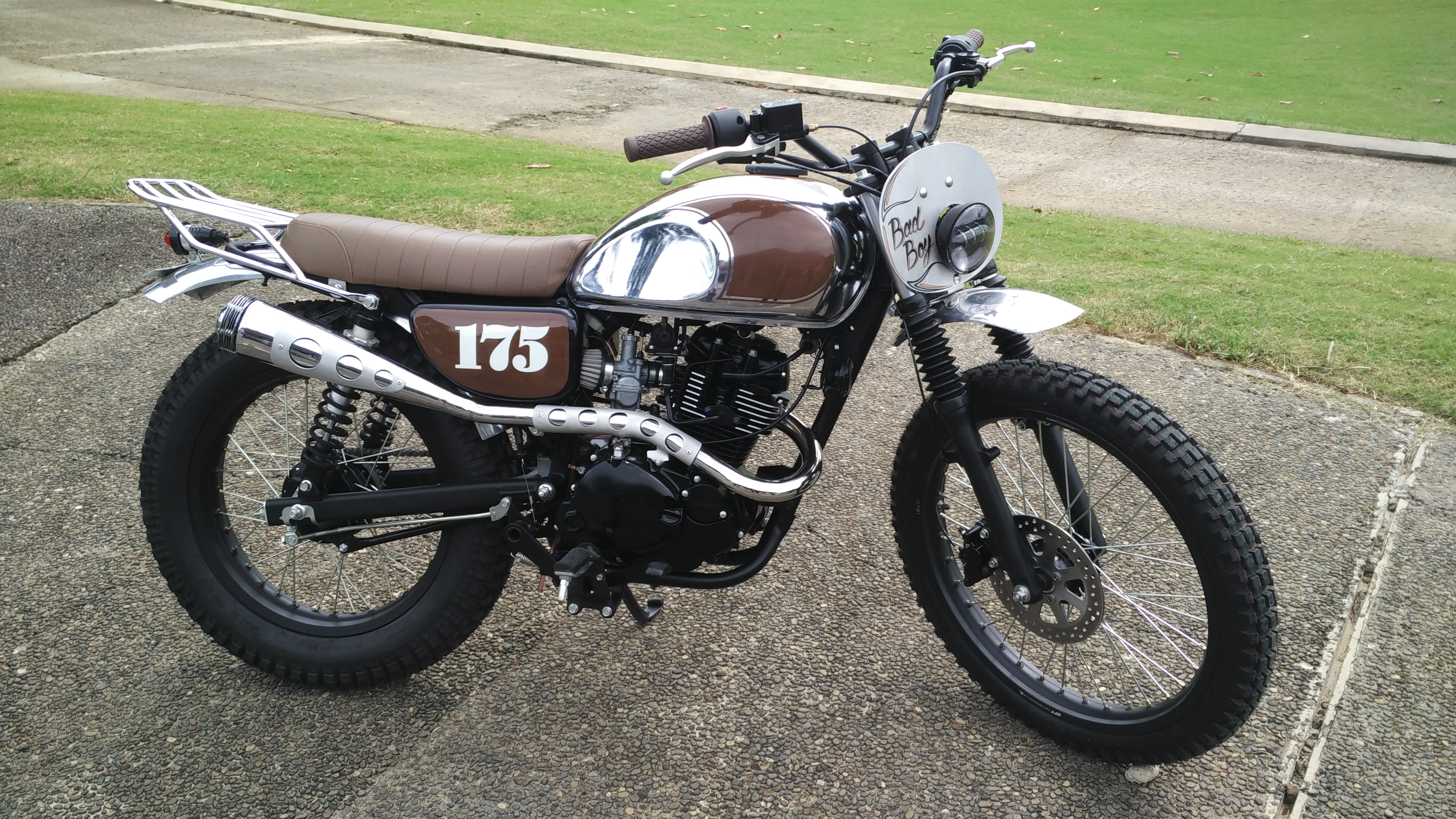 Test Ride Kawasaki W175: Masih Asik Untuk Kelas Retro 